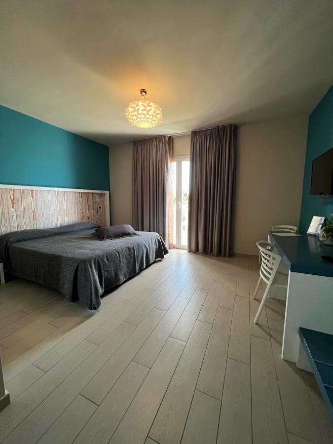 Tabu Hotel 포르토 세자레오 외부 사진